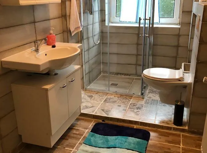 Rum i privatbostad Misha,s Place *